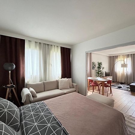 Big Apartment Eiffel Tower View Париж Экстерьер фото