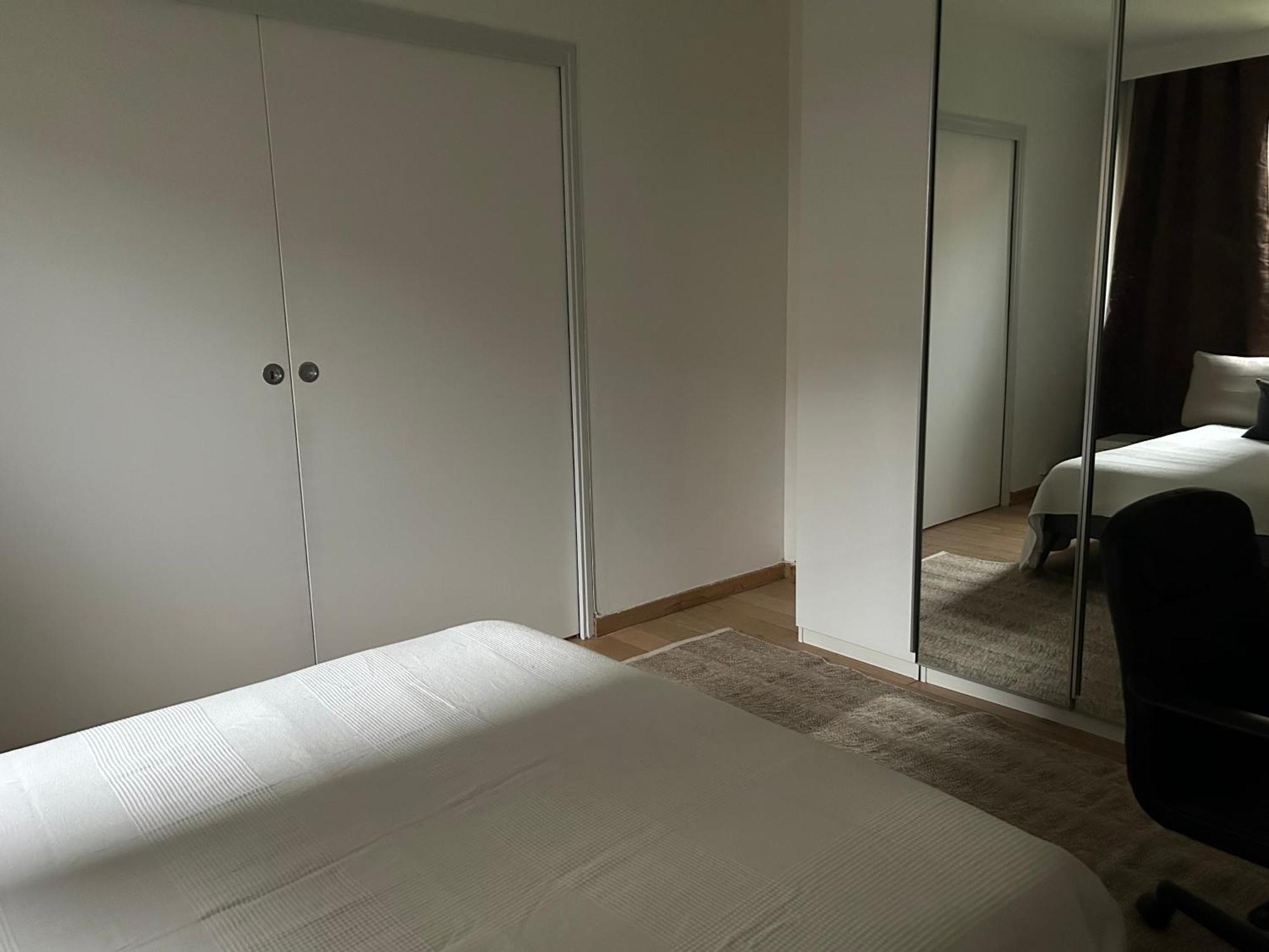 Big Apartment Eiffel Tower View Париж Экстерьер фото