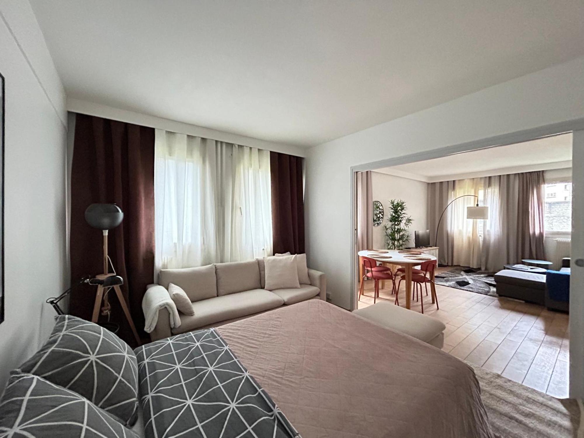 Big Apartment Eiffel Tower View Париж Экстерьер фото
